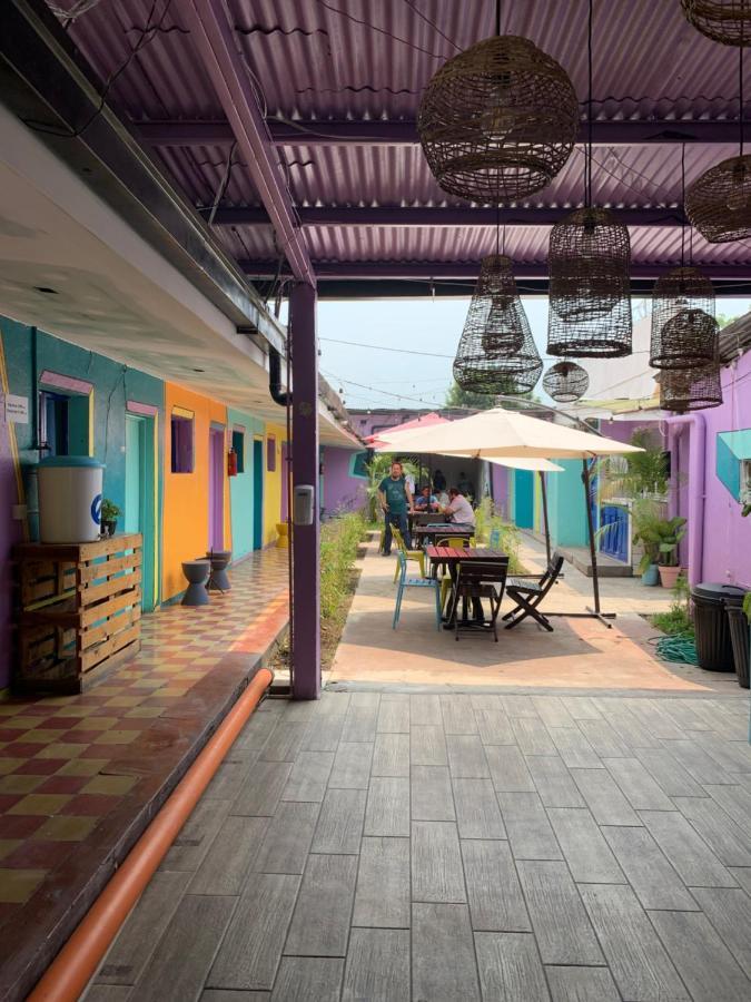 Funk Yeah Hostel أنتيغوا غواتيمالا المظهر الخارجي الصورة